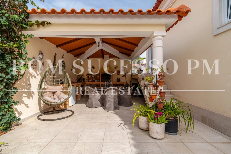 Moradia T4 para Venda em Vau Foto 16