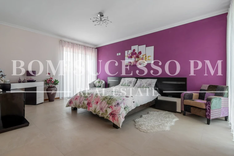 Moradia T4 para Venda em Vau Foto 34