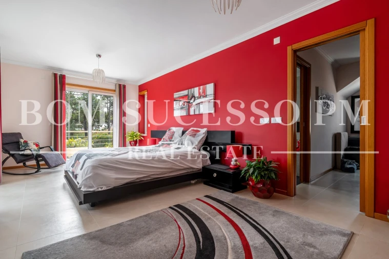 Moradia T4 para Venda em Vau Foto 39