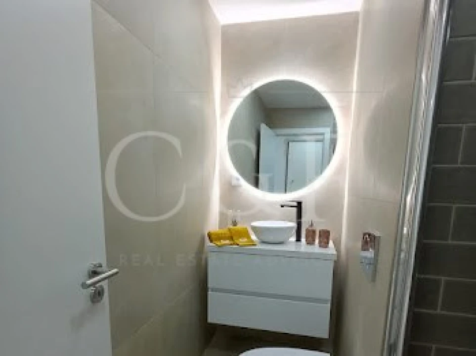 Apartamento T2 para Venda em Benfica Foto 6