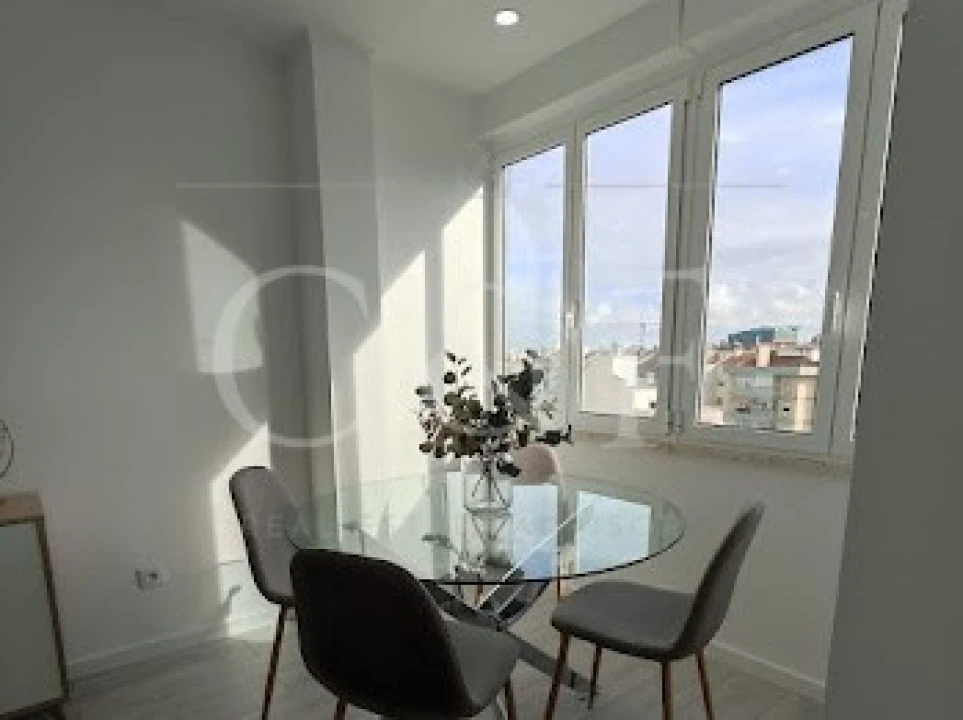 Apartamento T2 para Venda em Benfica Foto 27