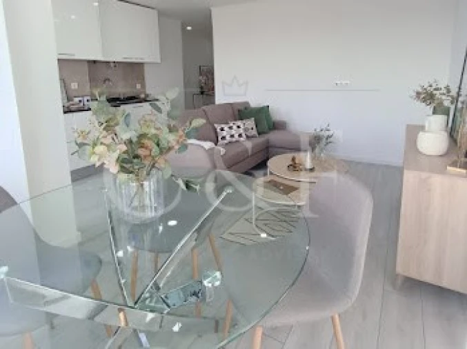 Apartamento T2 para Venda em Benfica Foto 3