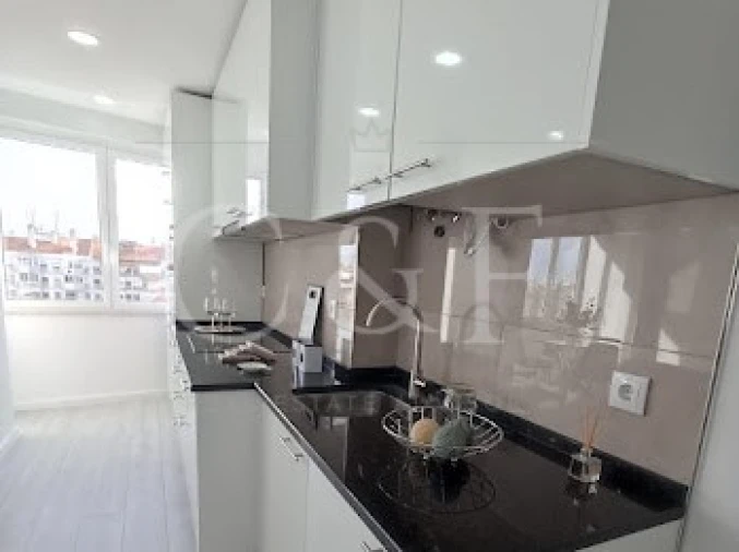 Apartamento T2 para Venda em Benfica Foto 17