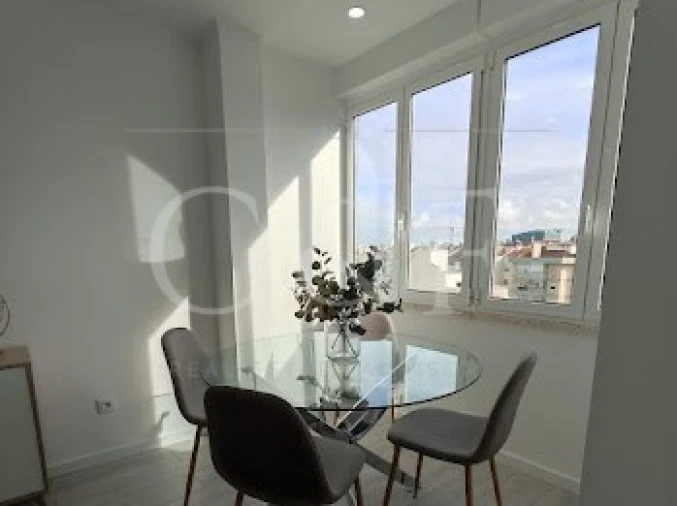 Apartamento T2 para Venda em Benfica Foto 27