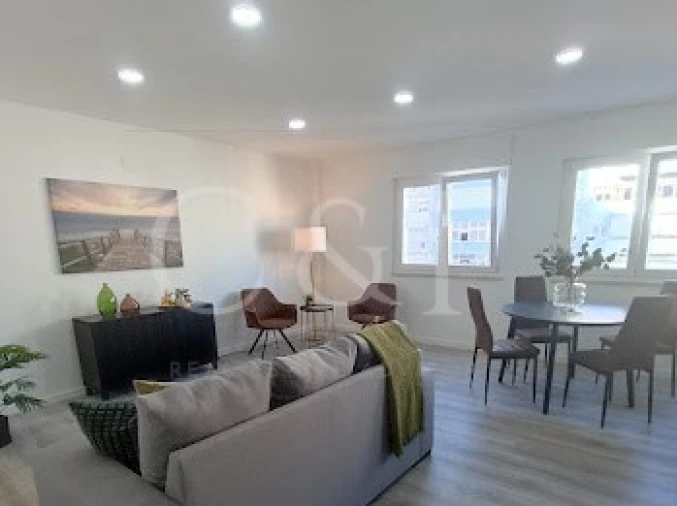 Apartamento T2 para Venda em Benfica Foto 23