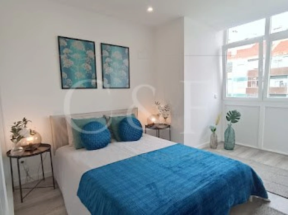 Apartamento T2 para Venda em São Domingos de Benfica Foto 2
