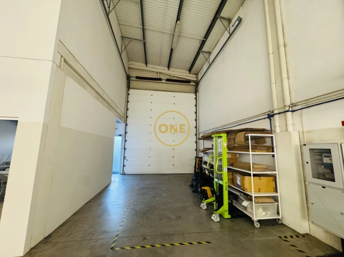 Armazém para Arrendamento em Lordelo Foto 23