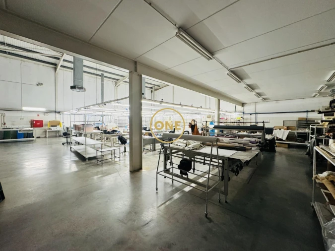 Armazém para Arrendamento em Lordelo Foto 13