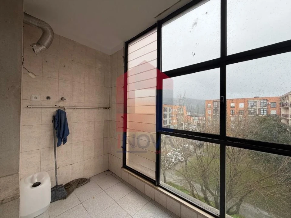 Apartamento T3 para Venda em Nogueira, Fraião e Lamaçães Foto 4