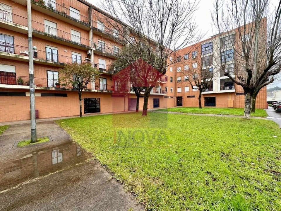 Apartamento T3 para Venda em Nogueira, Fraião e Lamaçães Foto 18