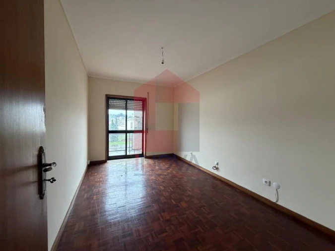 Apartamento T3 para Venda em Nogueira, Fraião e Lamaçães Foto 7