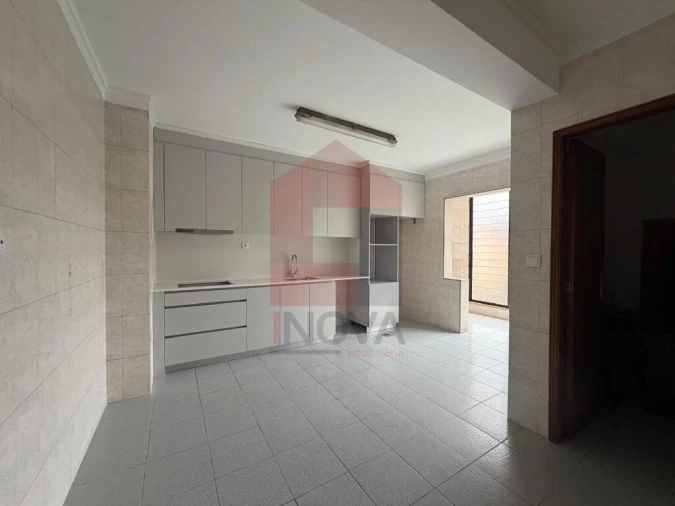 Apartamento T3 para Venda em Nogueira, Fraião e Lamaçães Foto 3