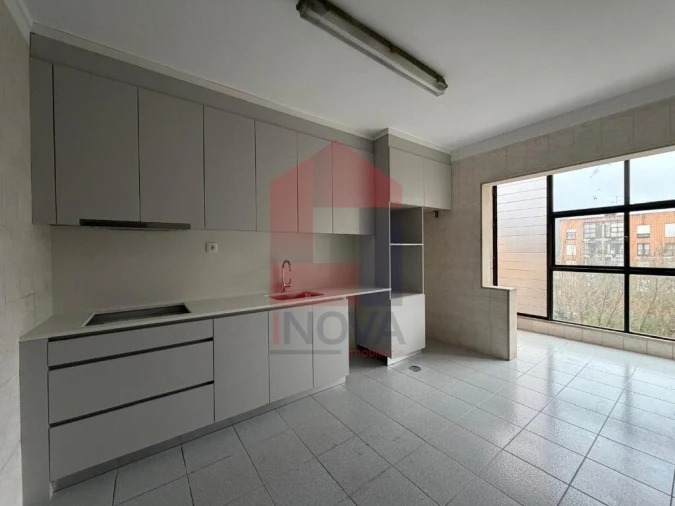 Apartamento T3 para Venda em Nogueira, Fraião e Lamaçães Foto 2