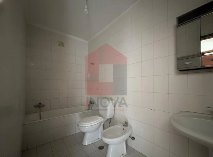 Apartamento T3 para Venda em Nogueira, Fraião e Lamaçães Foto 12