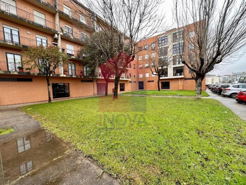 Apartamento T3 para Venda em Nogueira, Fraião e Lamaçães Foto 17