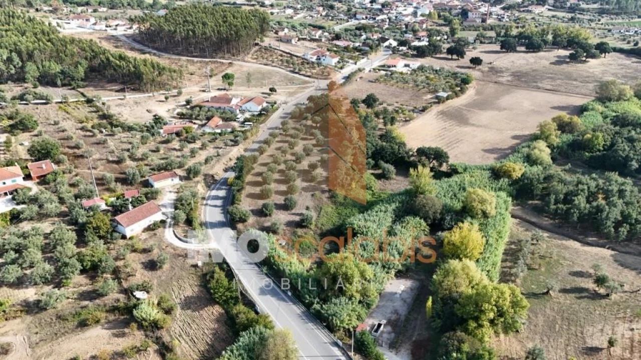 Terreno para Venda em Alcanede Foto 14