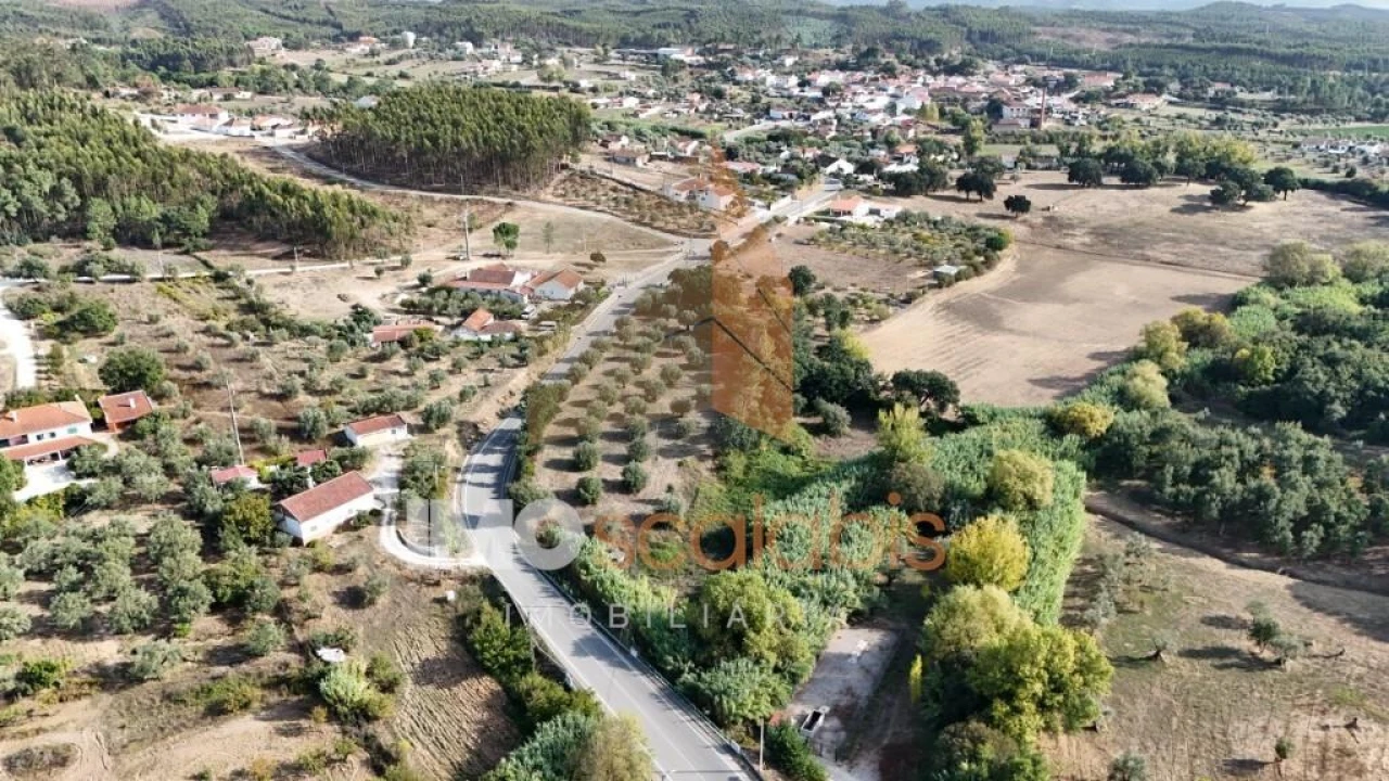 Terreno para Venda em Alcanede Foto 13