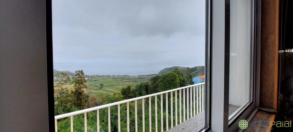 Moradia T4 para Venda em Praia do Almoxarife Foto 18