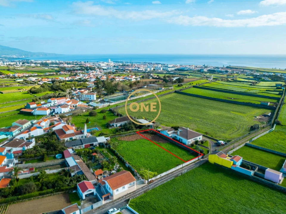 Terreno para Venda em Arrifes Foto 4