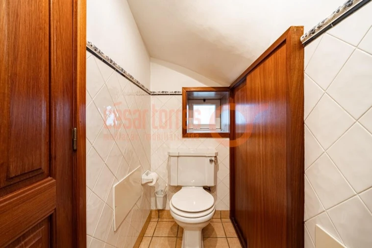 Moradia T4 para Venda em São Felix da Marinha Foto 5