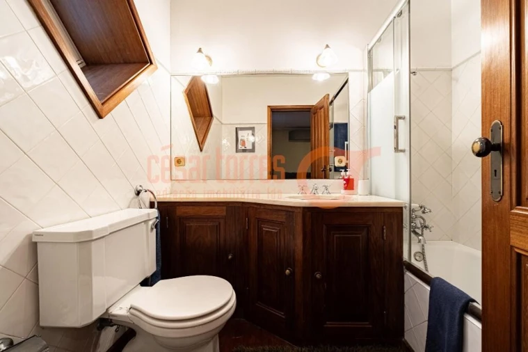 Moradia T4 para Venda em São Felix da Marinha Foto 17