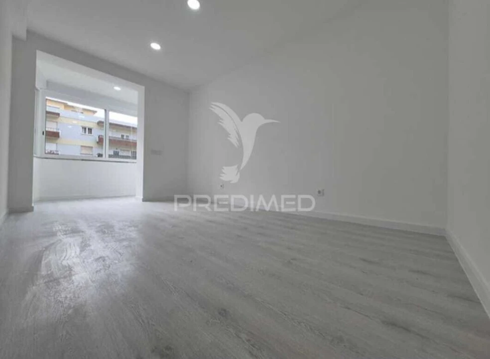 Apartamento T2 para Venda em Laranjeiro e Feijó Foto 8