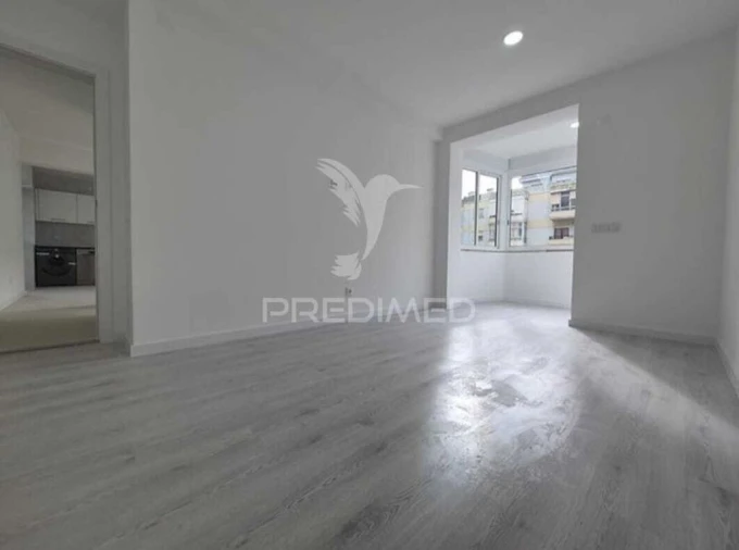 Apartamento T2 para Venda em Laranjeiro e Feijó Foto 7