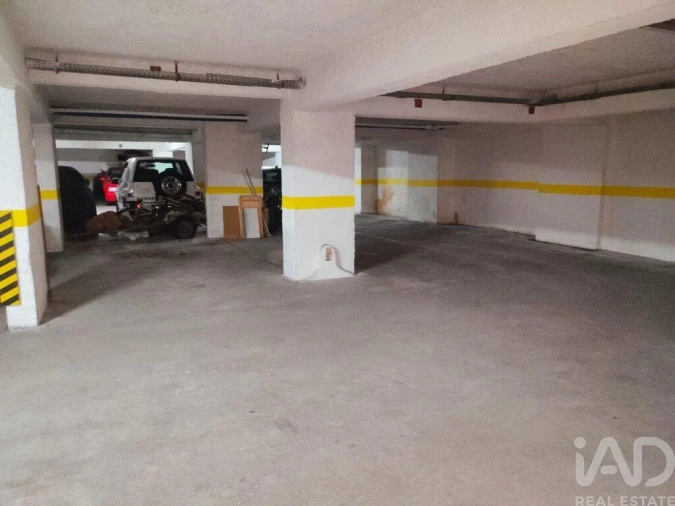 Garagem para Venda em Nossa Senhora do Pópulo, Coto e São Gregório Foto 5