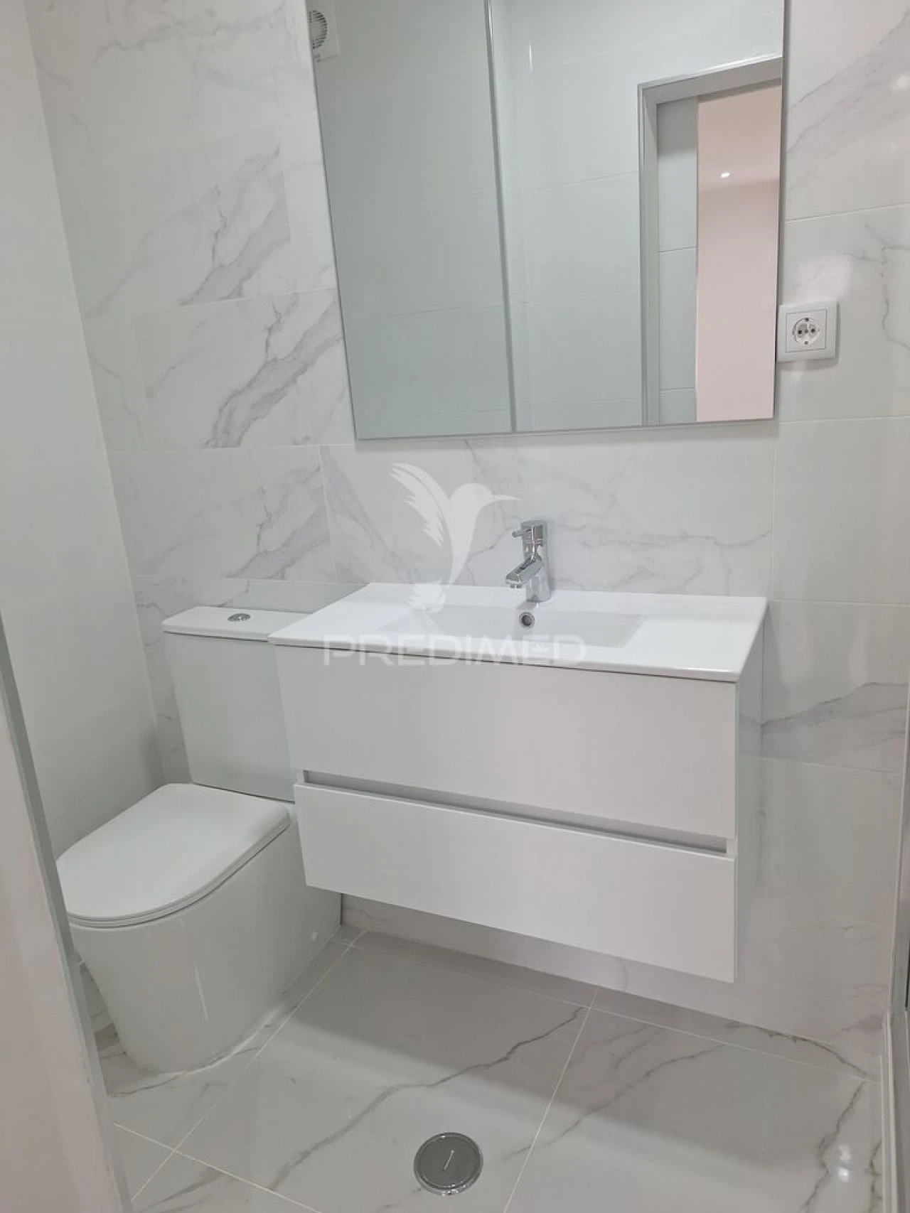 Apartamento T3 para Venda em Alfragide Foto 9