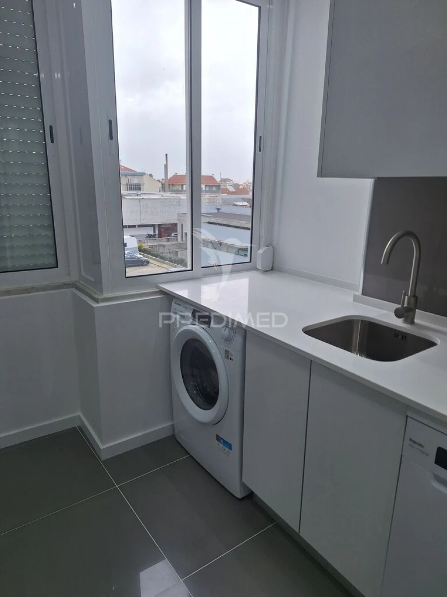 Apartamento T3 para Venda em Alfragide