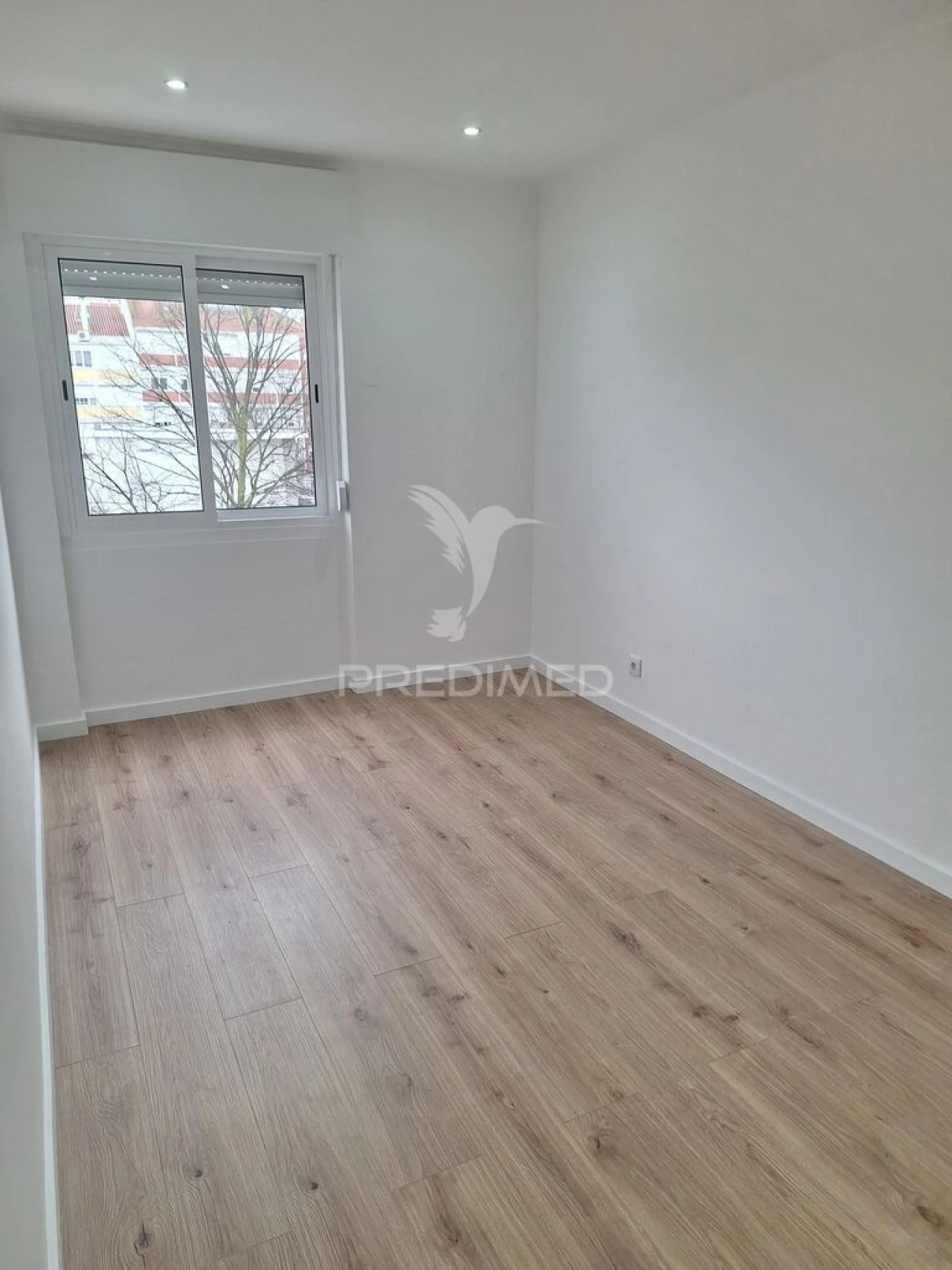 Apartamento T3 para Venda em Alfragide Foto 10