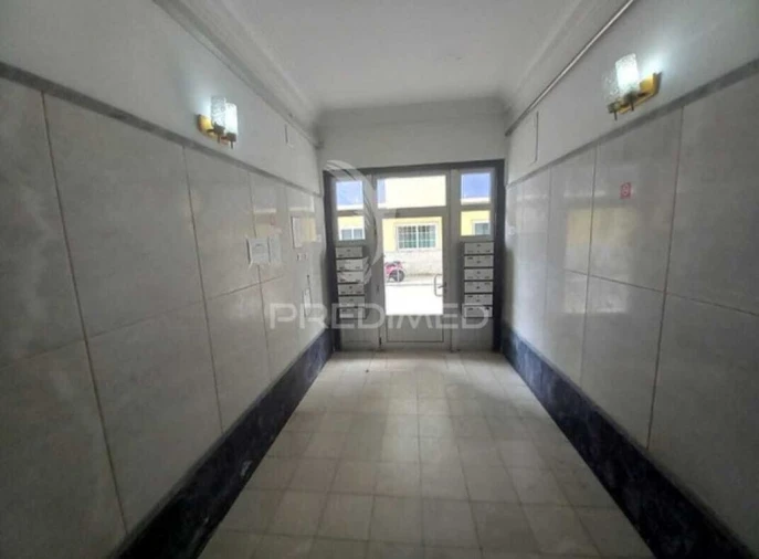 Apartamento T4 para Venda em Laranjeiro e Feijó Foto 15