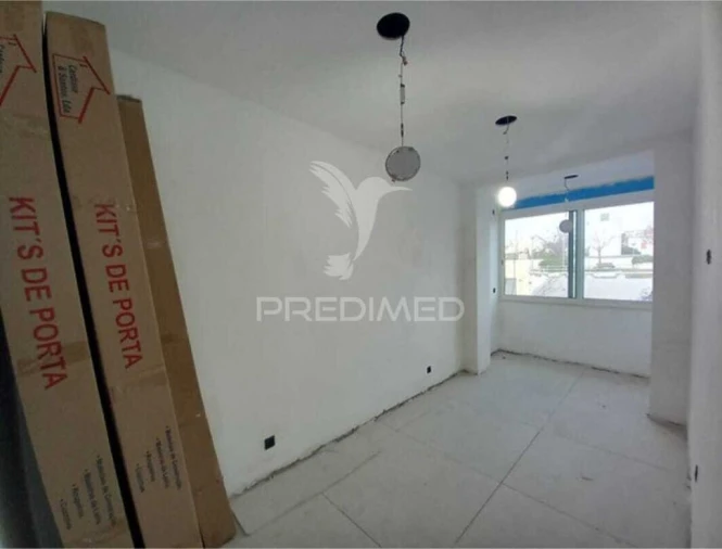 Apartamento T4 para Venda em Laranjeiro e Feijó Foto 12