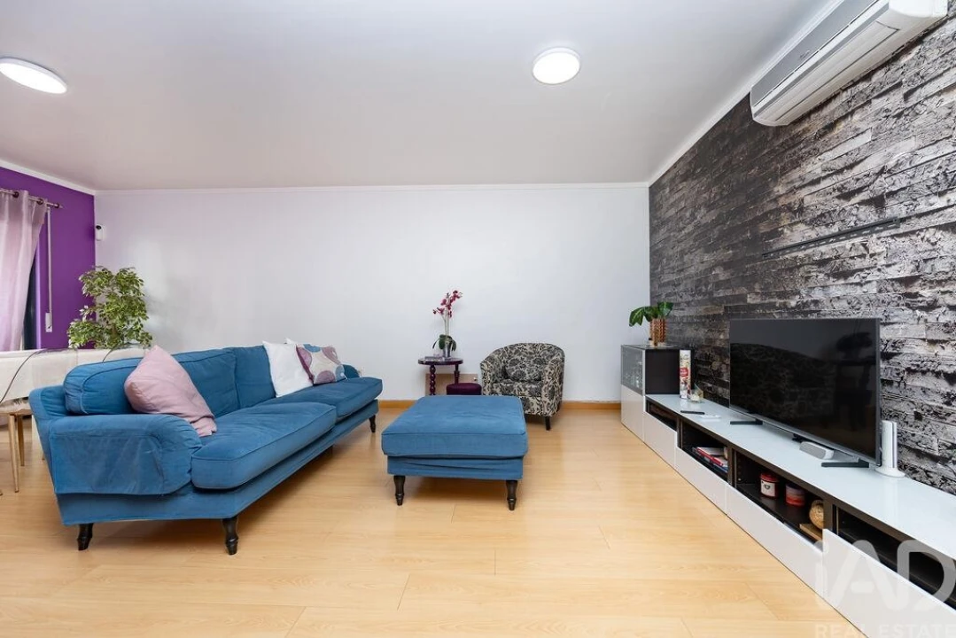 Apartamento T3 para Venda em São Domingos de Rana Foto 2