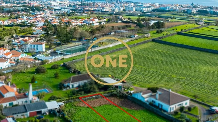 Terreno para Venda em Arrifes