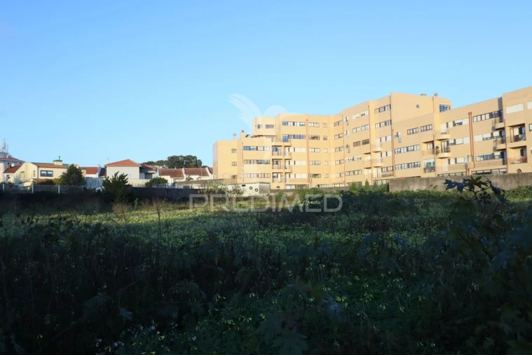 Terreno para Venda em Gulpilhares e Valadares Foto 2