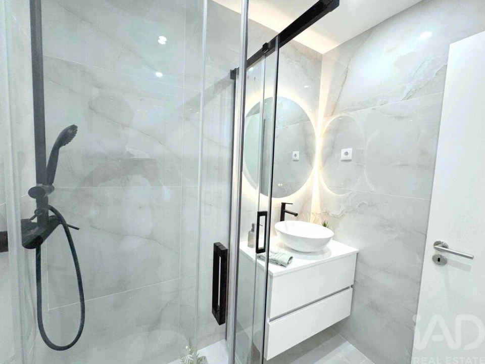 Apartamento T2 para Venda em Benfica Foto 13