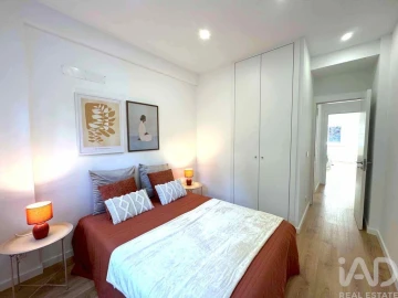 Apartamento T2 para Venda em Benfica