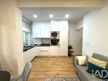 Apartamento T2 para Venda em Benfica