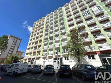 Apartamento T2 para Venda em Benfica