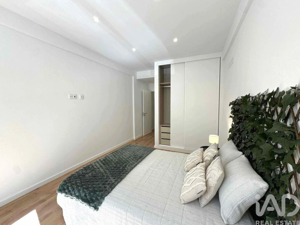 Apartamento T2 para Venda em Benfica Foto 20