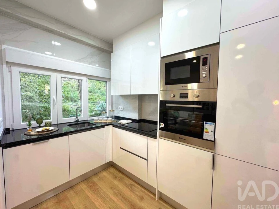 Apartamento T2 para Venda em Benfica Foto 4