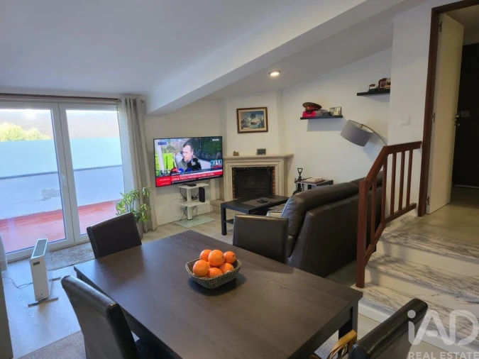 Apartamento T1 para Venda em A dos Cunhados e Maceira Foto 4