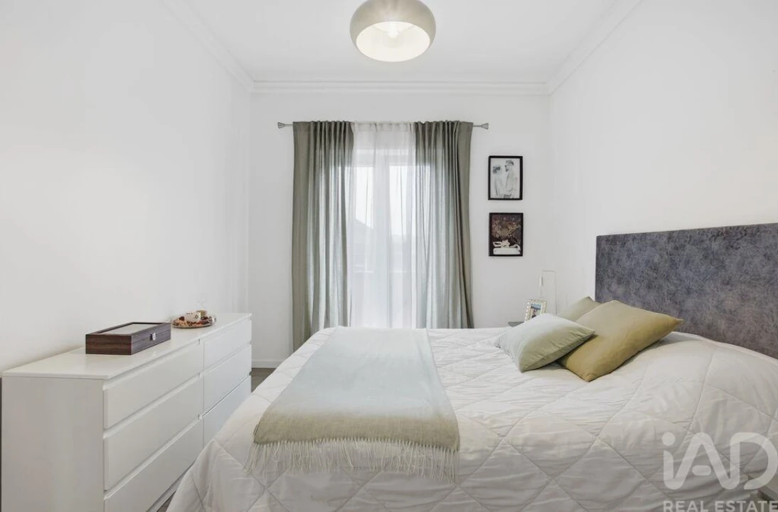 Apartamento T2 para Venda em Ramada e Caneças Foto 19