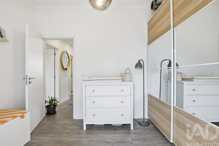 Apartamento T2 para Venda em Ramada e Caneças Foto 14