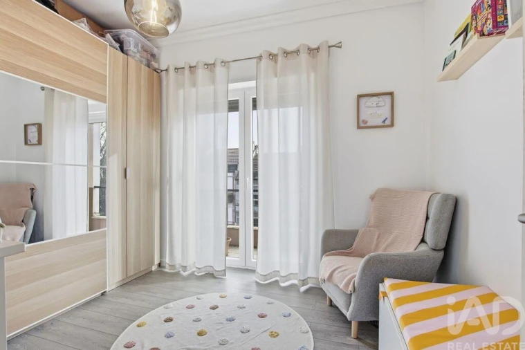 Apartamento T2 para Venda em Ramada e Caneças Foto 13