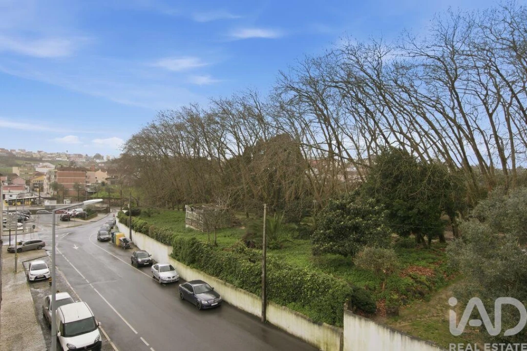 Apartamento T2 para Venda em Ramada e Caneças Foto 25