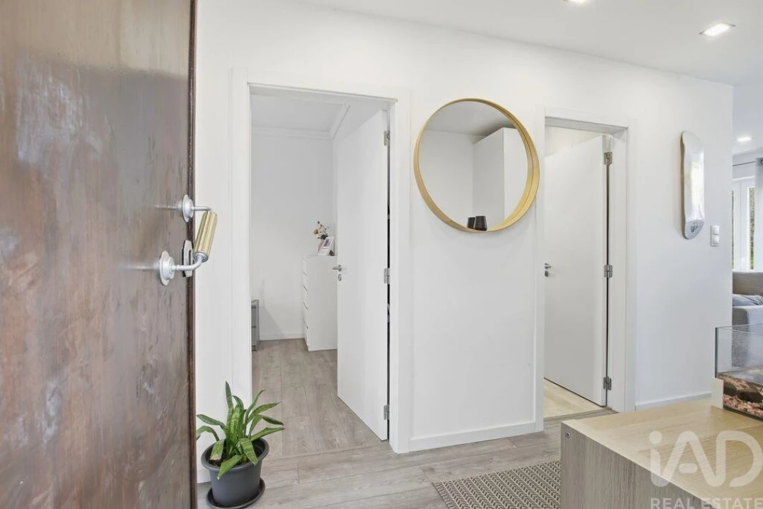 Apartamento T2 para Venda em Ramada e Caneças Foto 16