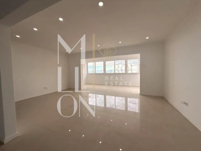 Moradia T3 para Venda em Santa Cruz Foto 6