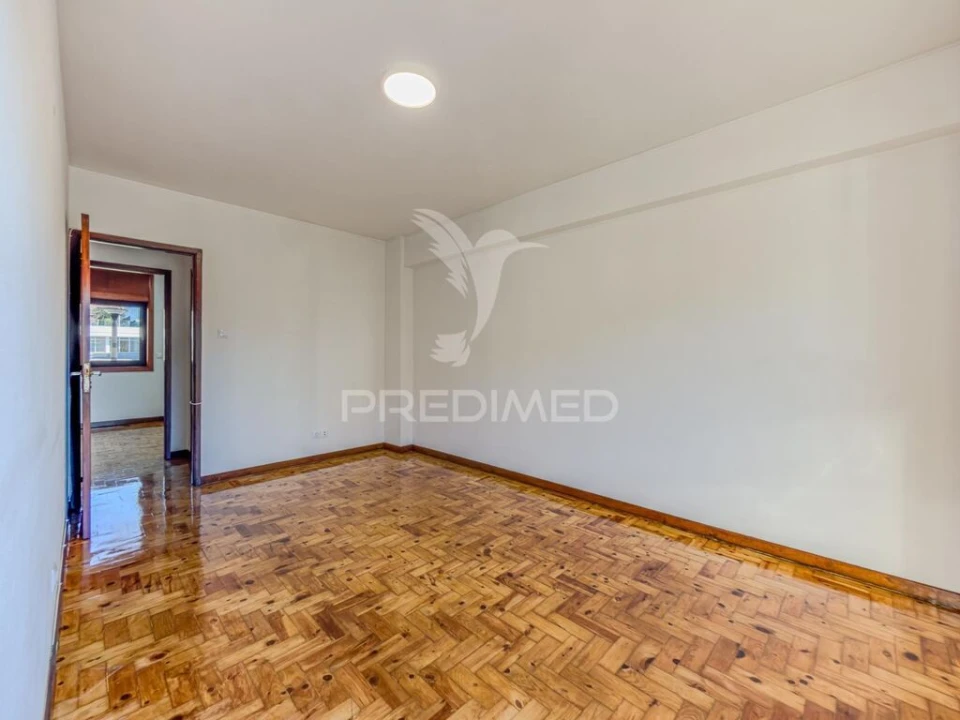 Apartamento T2 para Venda em São João da Madeira Foto 10